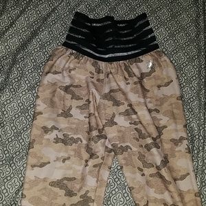 Scrunch butt leggings